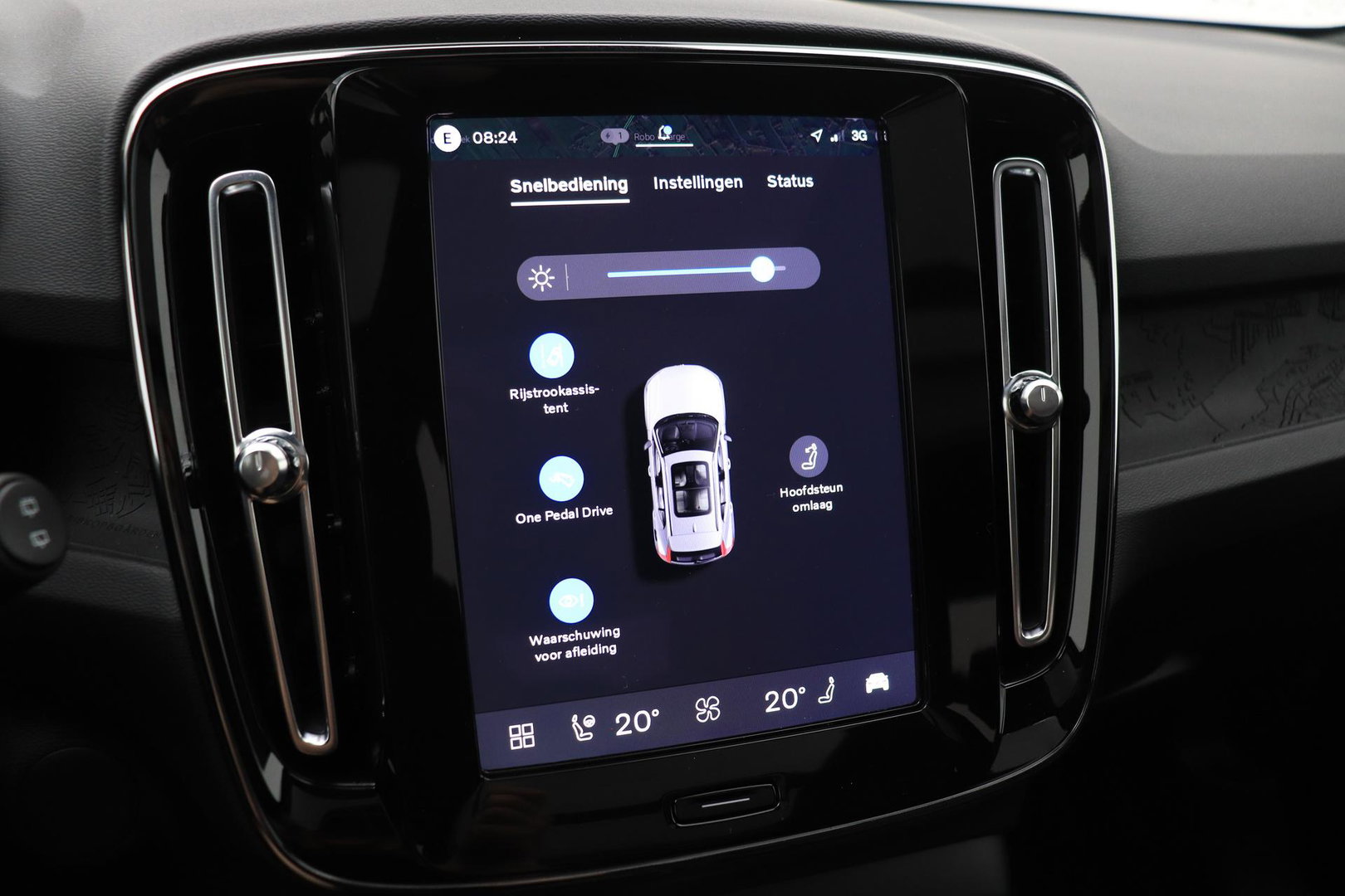 Volvo EX40 Single Motor Extended Range Plus Black Ed. 82 kWh | ACC | Panoramadak | 360° Camera | Harman/Kardon | BLIS | 20 Inch