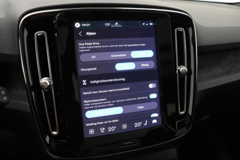 Volvo EX40 Single Motor Extended Range Plus Black Ed. 82 kWh | ACC | Panoramadak | 360° Camera | Harman/Kardon | BLIS | 20 Inch