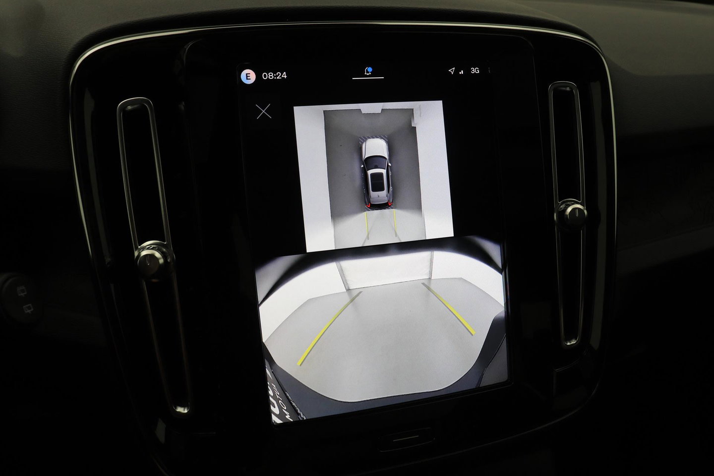 Volvo EX40 Single Motor Extended Range Plus Black Ed. 82 kWh | ACC | Panoramadak | 360° Camera | Harman/Kardon | BLIS | 20 Inch