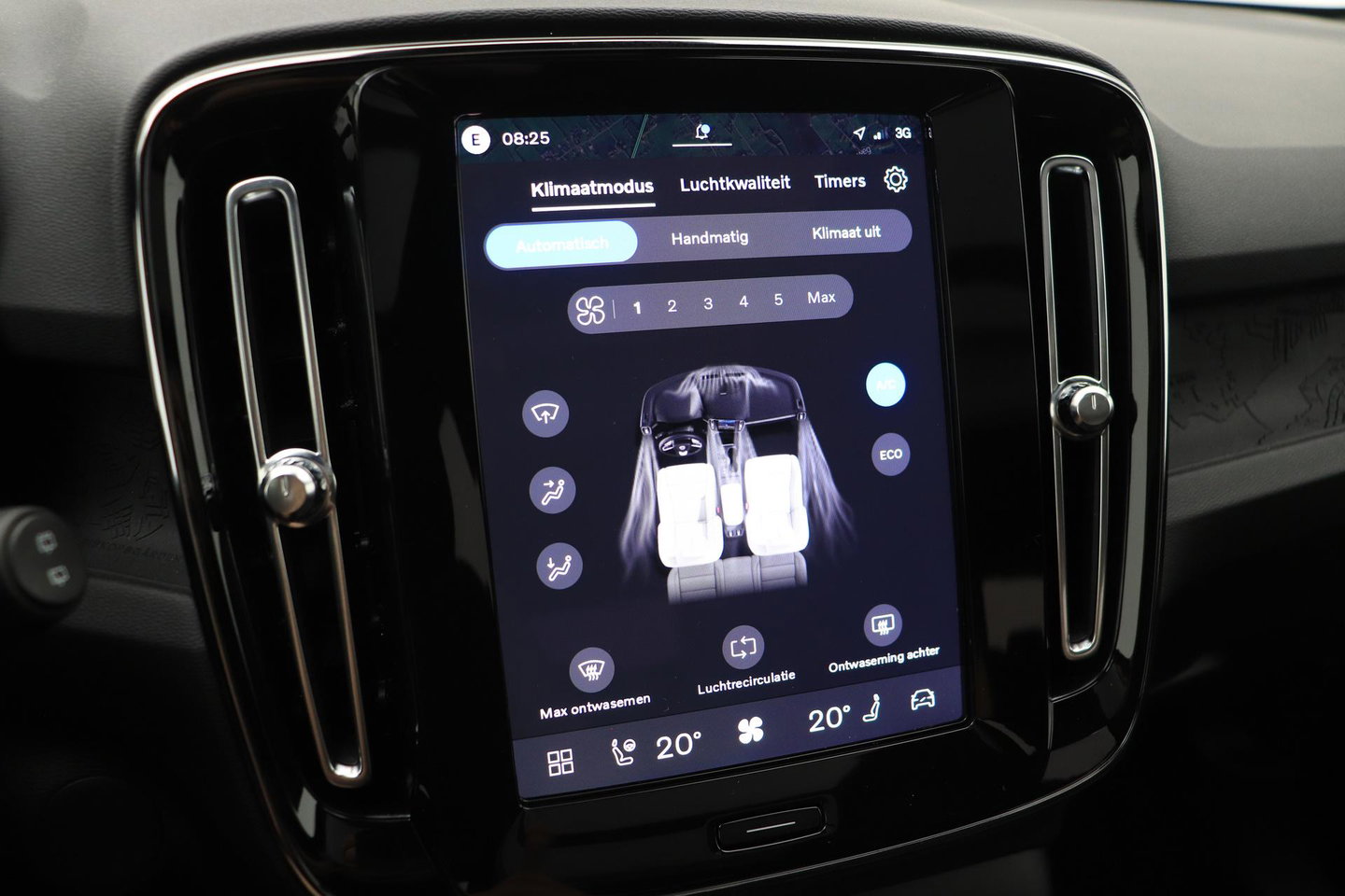 Volvo EX40 Single Motor Extended Range Plus Black Ed. 82 kWh | ACC | Panoramadak | 360° Camera | Harman/Kardon | BLIS | 20 Inch
