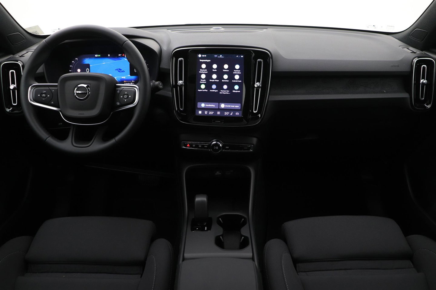 Volvo EX40 Single Motor Extended Range Plus Black Ed. 82 kWh | ACC | Panoramadak | 360° Camera | Harman/Kardon | BLIS | 20 Inch