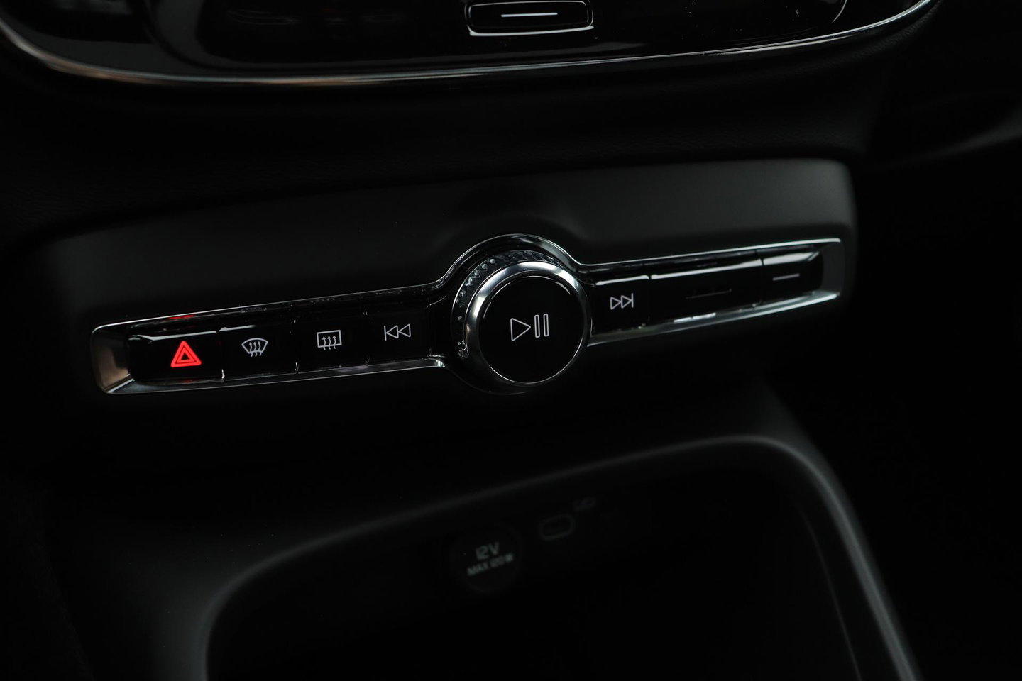 Volvo EX40 Single Motor Extended Range Plus Black Ed. 82 kWh | ACC | Panoramadak | 360° Camera | Harman/Kardon | BLIS | 20 Inch