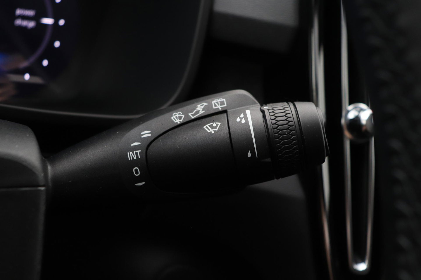 Volvo EX40 Single Motor Extended Range Plus Black Ed. 82 kWh | ACC | Panoramadak | 360° Camera | Harman/Kardon | BLIS | 20 Inch