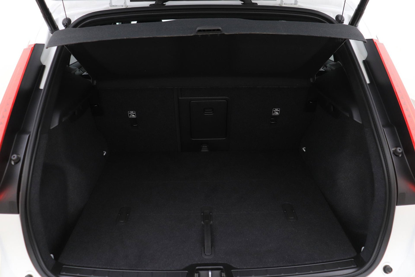 Volvo EX40 Single Motor Extended Range Plus Black Ed. 82 kWh | ACC | Panoramadak | 360° Camera | Harman/Kardon | BLIS | 20 Inch