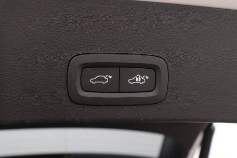 Volvo EX40 Single Motor Extended Range Plus Black Ed. 82 kWh | ACC | Panoramadak | 360° Camera | Harman/Kardon | BLIS | 20 Inch