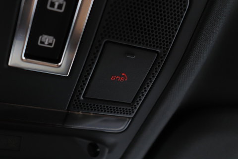 Land Rover Defender 2.0 P300e 110 X-Dynamic HSE | FACELIFT | ClearSight | Meridian Surround | Head-Up | ACC | Panoramadak | Trekhaak
