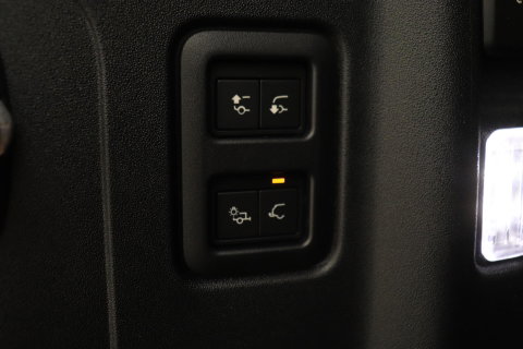 Land Rover Defender 2.0 P300e 110 X-Dynamic HSE | FACELIFT | ClearSight | Meridian Surround | Head-Up | ACC | Panoramadak | Trekhaak