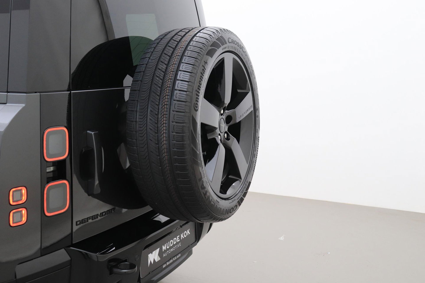 Land Rover Defender 2.0 P300e 110 X-Dynamic HSE | FACELIFT | ClearSight | Meridian Surround | Head-Up | ACC | Panoramadak | Trekhaak