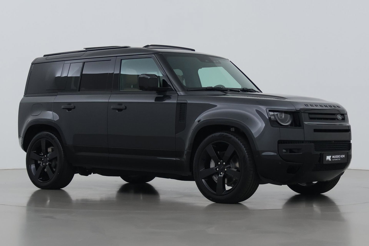 Land Rover Defender 2.0 P300e 110 X-Dynamic HSE | FACELIFT | ClearSight | Meridian Surround | Head-Up | ACC | Panoramadak | Trekhaak