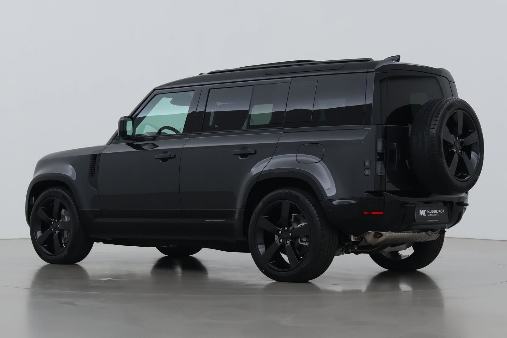 Land Rover Defender 2.0 P300e 110 X-Dynamic HSE | FACELIFT | ClearSight | Meridian Surround | Head-Up | ACC | Panoramadak | Trekhaak