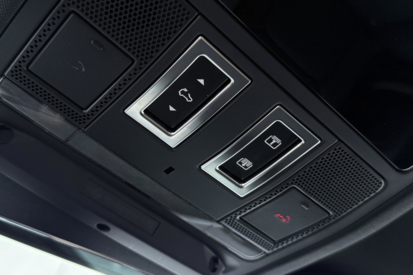 Land Rover Defender P300e 110 X-Dynamic HSE | FACELIFT | ClearSight | Meridian Surround | Head-Up | ACC | Panoramadak | Trekhaak
