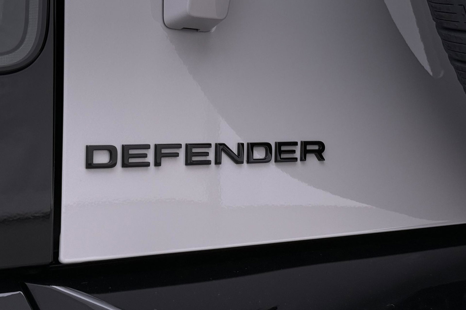 Land Rover Defender P300e 110 X-Dynamic HSE | FACELIFT | ClearSight | Meridian Surround | Head-Up | ACC | Panoramadak | Trekhaak