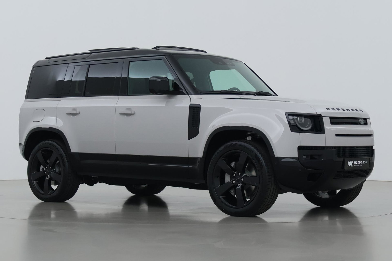 Land Rover Defender P300e 110 X-Dynamic HSE | FACELIFT | ClearSight | Meridian Surround | Head-Up | ACC | Panoramadak | Trekhaak