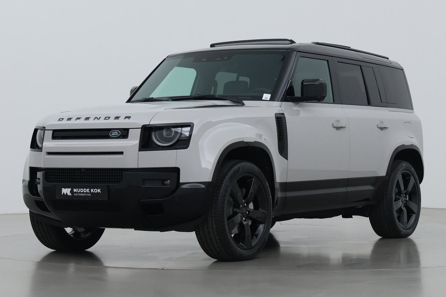 Land Rover Defender P300e 110 X-Dynamic HSE | FACELIFT | ClearSight | Meridian Surround | Head-Up | ACC | Panoramadak | Trekhaak