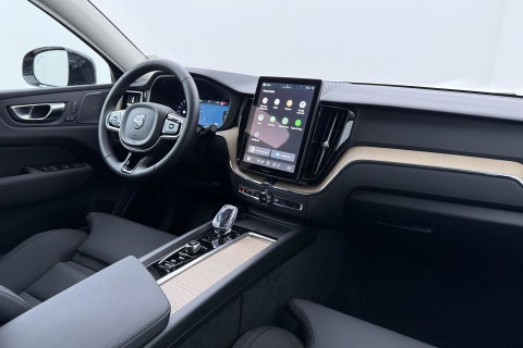 Volvo XC60 2.0 T8 Plug-in hybrid AWD Plus Dark | ACC | Harman/Kardon | 360° Camera | Stoel+Stuurverwarming | BLIS | Memory