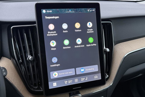 Volvo XC60 2.0 T8 Plug-in hybrid AWD Plus Dark | ACC | Harman/Kardon | 360° Camera | Stoel+Stuurverwarming | BLIS | Memory