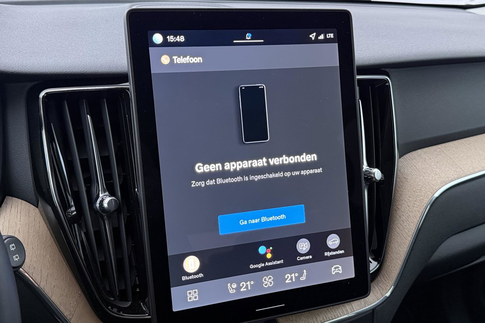 Volvo XC60 2.0 T8 Plug-in hybrid AWD Plus Dark | ACC | Harman/Kardon | 360° Camera | Stoel+Stuurverwarming | BLIS | Memory