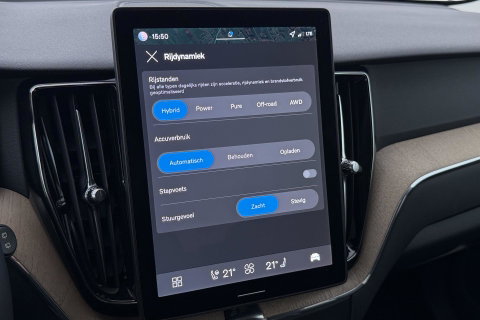 Volvo XC60 2.0 T8 Plug-in hybrid AWD Plus Dark | ACC | Harman/Kardon | 360° Camera | Stoel+Stuurverwarming | BLIS | Memory