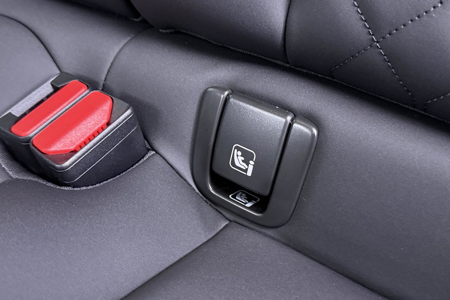 Volvo XC60 2.0 T8 Plug-in hybrid AWD Plus Dark | ACC | Harman/Kardon | 360° Camera | Stoel+Stuurverwarming | BLIS | Memory
