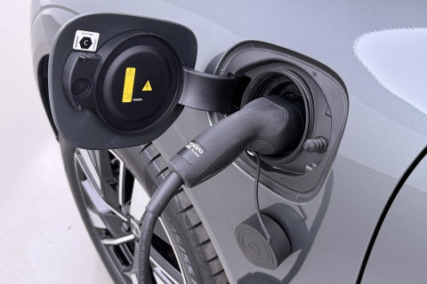 Volvo XC60 2.0 T8 Plug-in hybrid AWD Plus Dark | ACC | Harman/Kardon | 360° Camera | Stoel+Stuurverwarming | BLIS | Memory