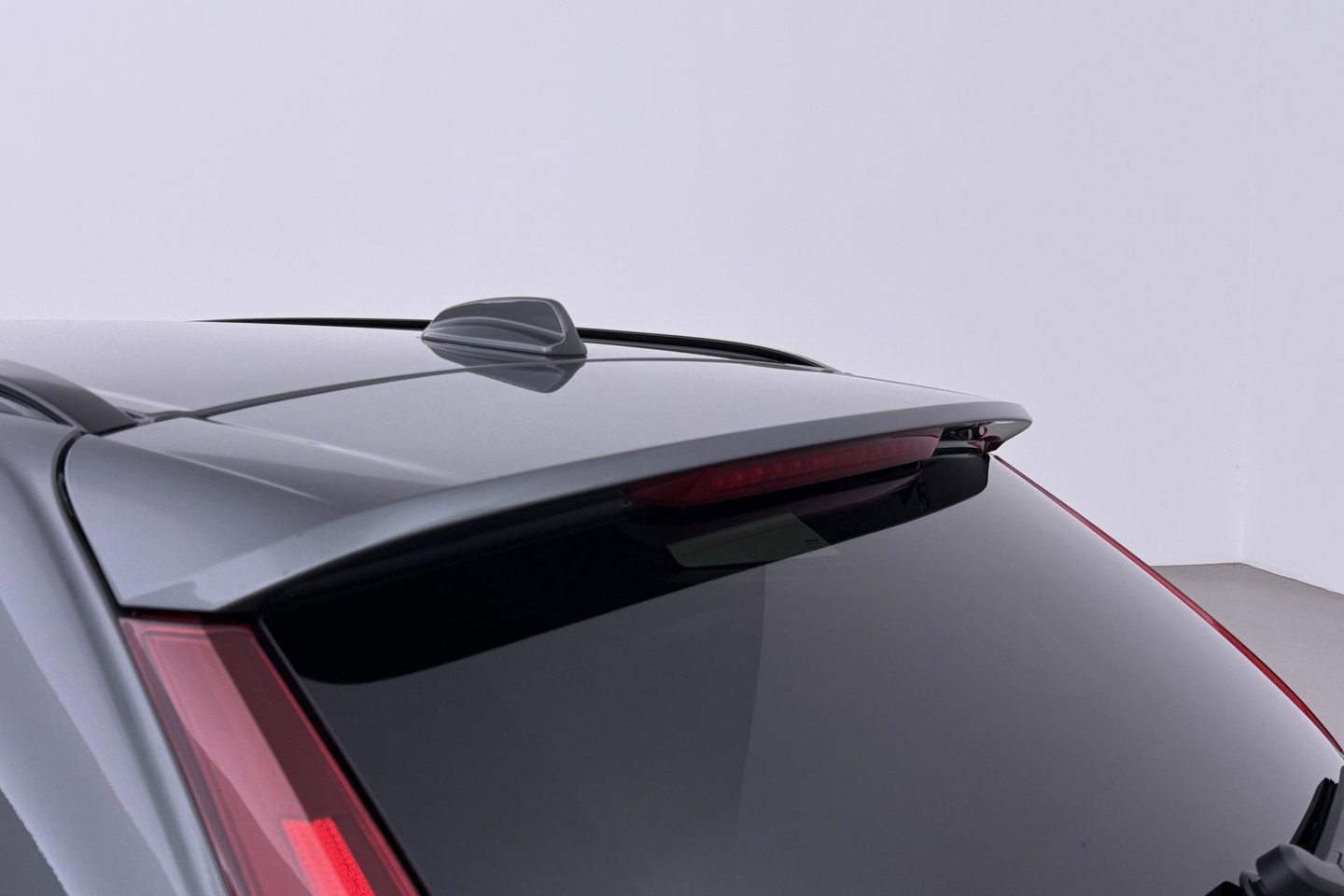 Volvo XC60 2.0 T8 Plug-in hybrid AWD Plus Dark | ACC | Harman/Kardon | 360° Camera | Stoel+Stuurverwarming | BLIS | Memory