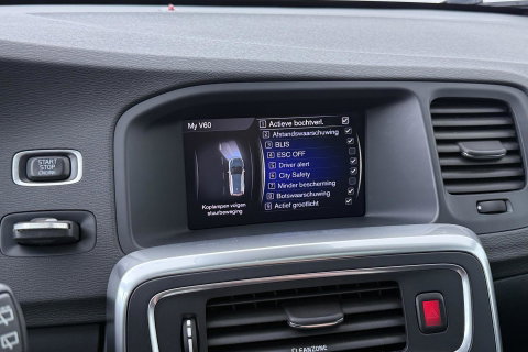 Volvo V60 2.0 T4 Business Sport | ACC | Schuifdak | BLIS | Parkeerverwarming | Keyless | Camera | Xenon | 18 inch