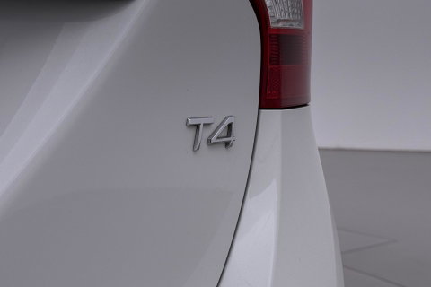 Volvo V60 2.0 T4 Business Sport | ACC | Schuifdak | BLIS | Parkeerverwarming | Keyless | Camera | Xenon | 18 inch