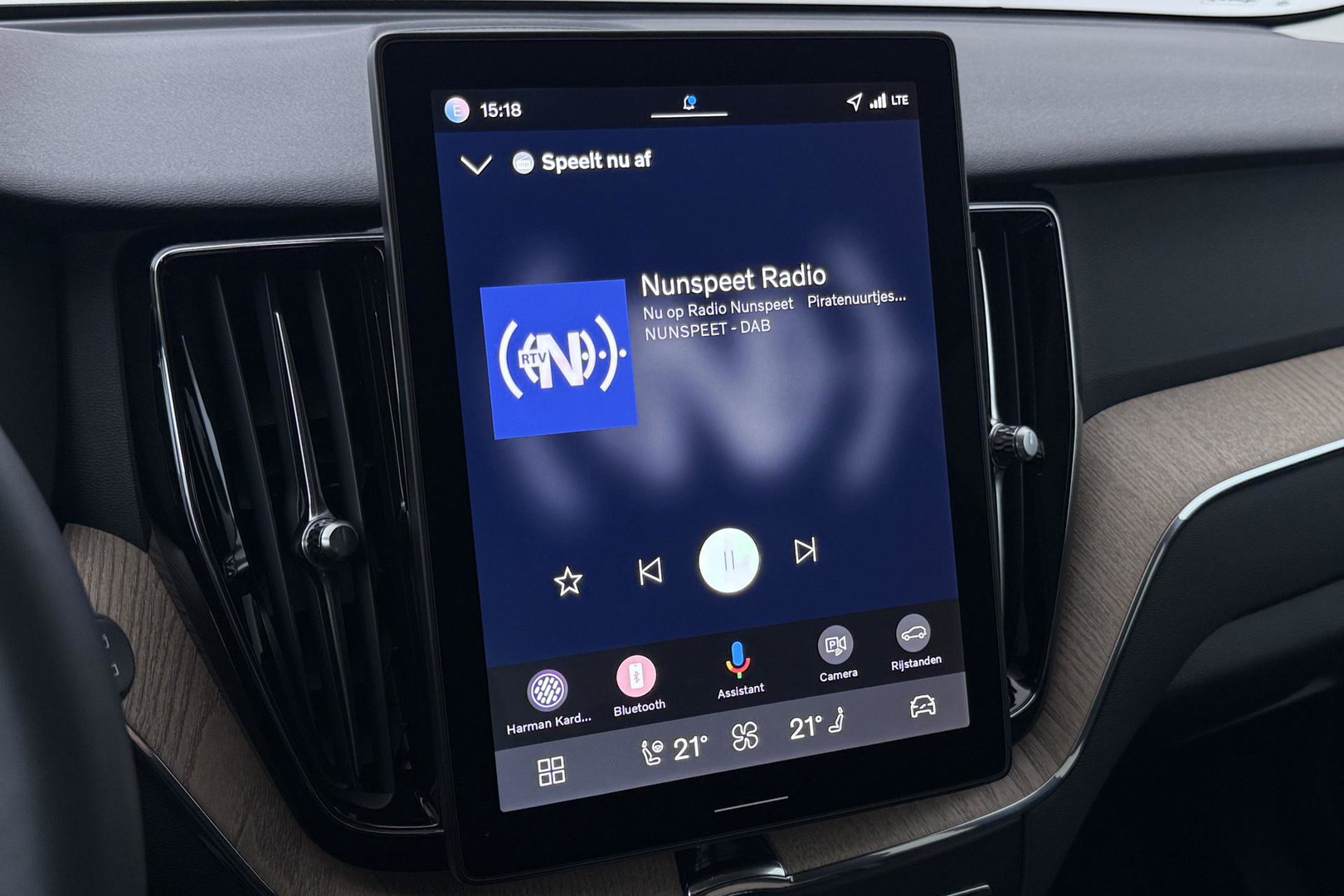 Volvo XC60 T8 Plug-in hybrid Plus Dark | ACC | Harman/Kardon | 360° Camera | Stoel+Stuurverwarming | BLIS | Memory