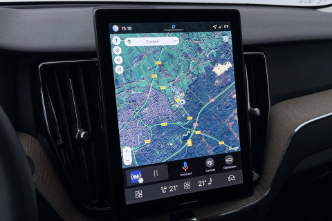 Volvo XC60 T8 Plug-in hybrid Plus Dark | ACC | Harman/Kardon | 360° Camera | Stoel+Stuurverwarming | BLIS | Memory