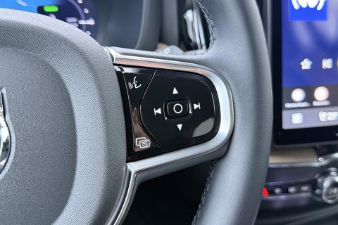 Volvo XC60 T8 Plug-in hybrid Plus Dark | ACC | Harman/Kardon | 360° Camera | Stoel+Stuurverwarming | BLIS | Memory