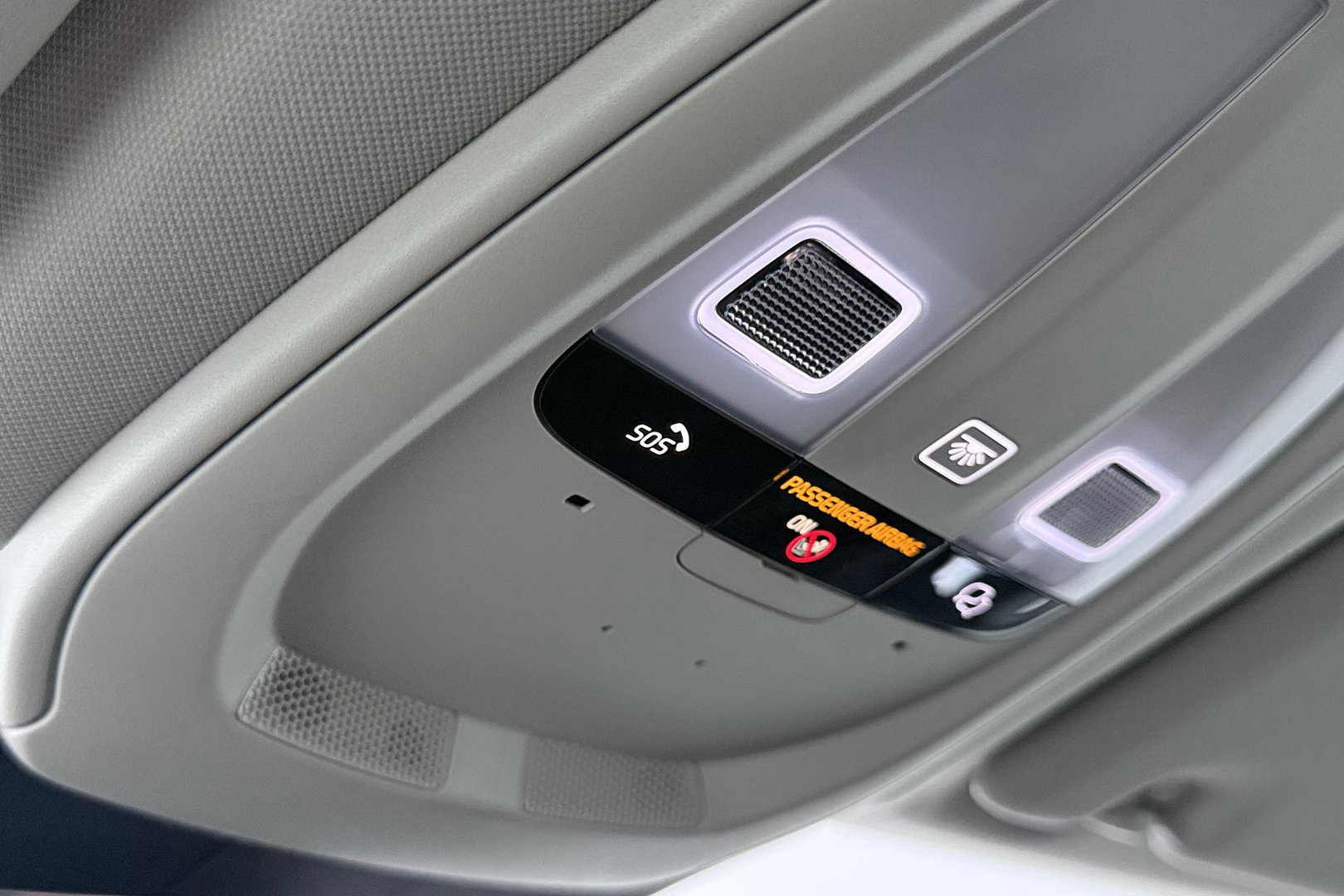 Volvo XC60 T8 Plug-in hybrid Plus Dark | ACC | Harman/Kardon | 360° Camera | Stoel+Stuurverwarming | BLIS | Memory