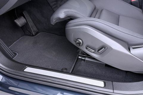 Volvo XC60 T8 Plug-in hybrid Plus Dark | ACC | Harman/Kardon | 360° Camera | Stoel+Stuurverwarming | BLIS | Memory