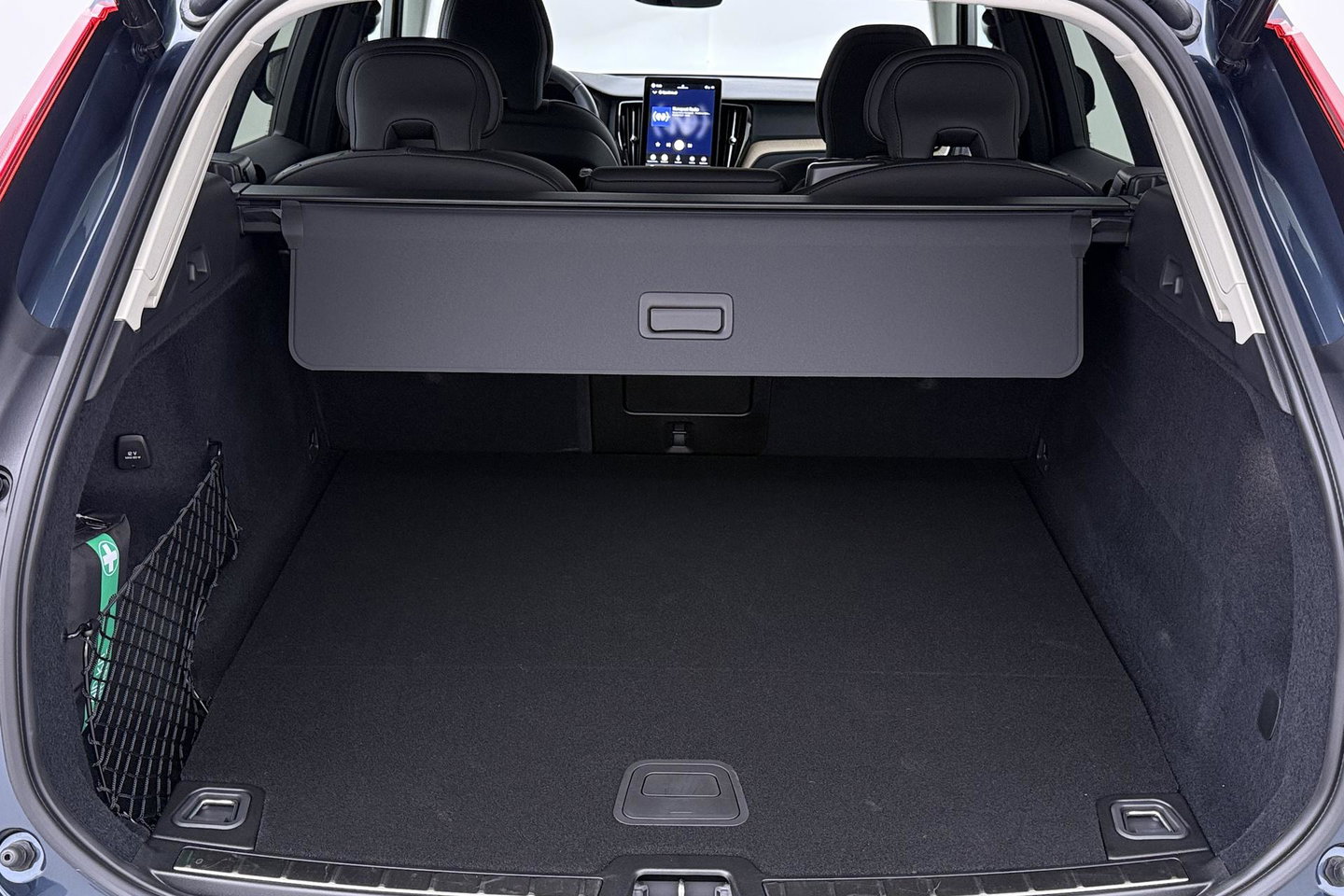 Volvo XC60 T8 Plug-in hybrid Plus Dark | ACC | Harman/Kardon | 360° Camera | Stoel+Stuurverwarming | BLIS | Memory