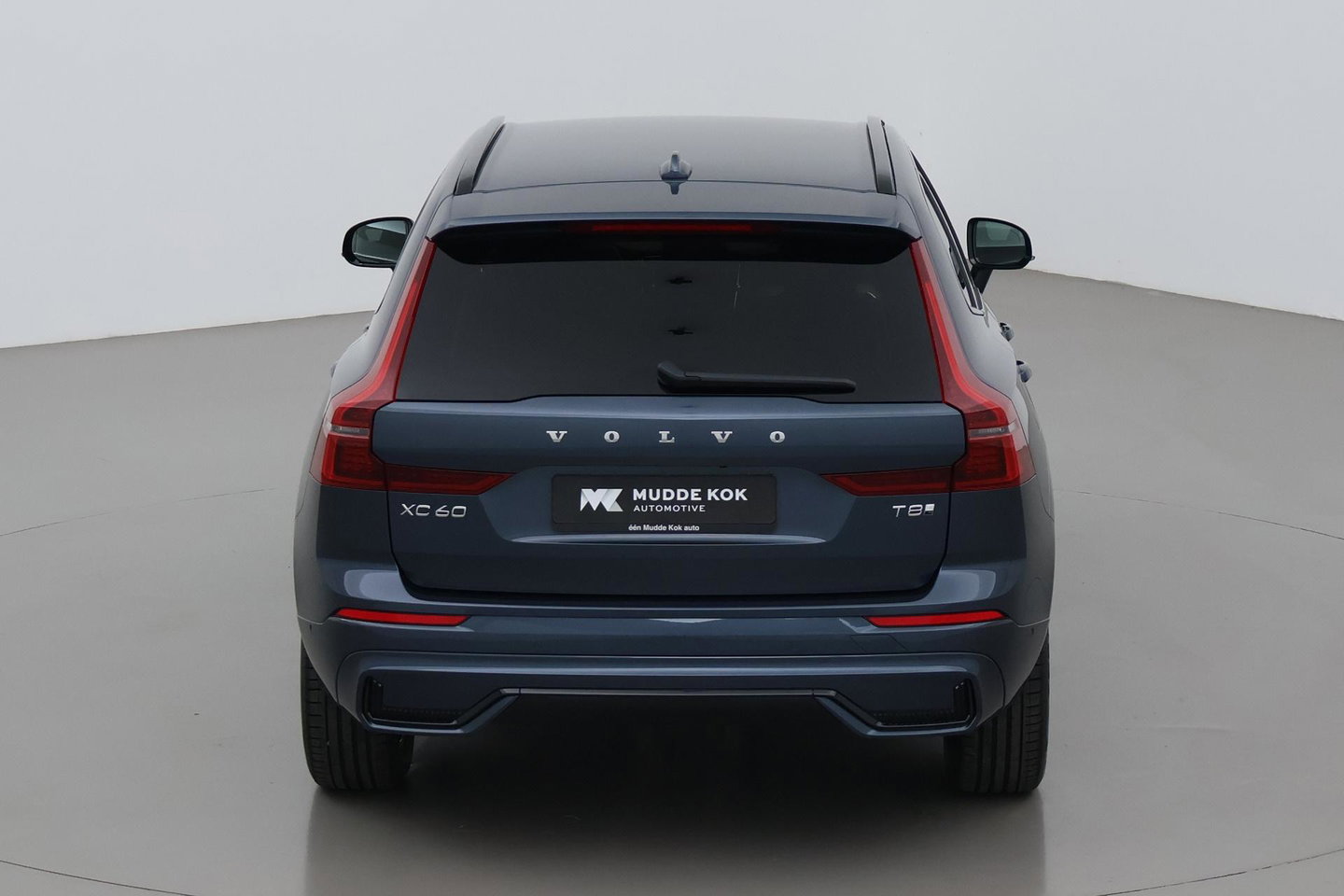 Volvo XC60 T8 Plug-in hybrid Plus Dark | ACC | Harman/Kardon | 360° Camera | Stoel+Stuurverwarming | BLIS | Memory