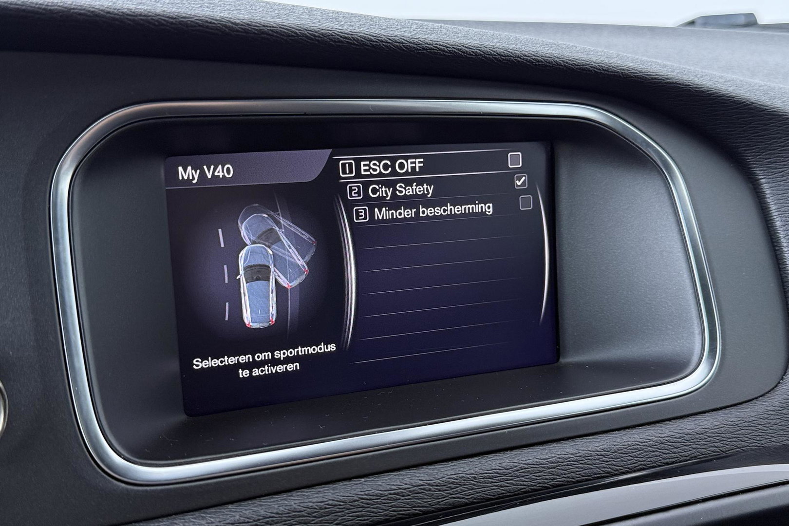 Volvo V40 1.5 T3 Dynamic Edition | Panoramadak | Camera | Harman/Kardon | Keyless | Leder | Automaat
