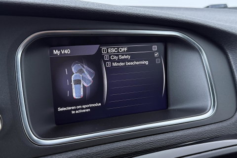Volvo V40 1.5 T3 Dynamic Edition | Panoramadak | Camera | Harman/Kardon | Keyless | Leder | Automaat