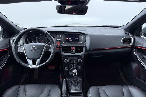 Volvo V40 1.5 T3 Dynamic Edition | Panoramadak | Camera | Harman/Kardon | Keyless | Leder | Automaat