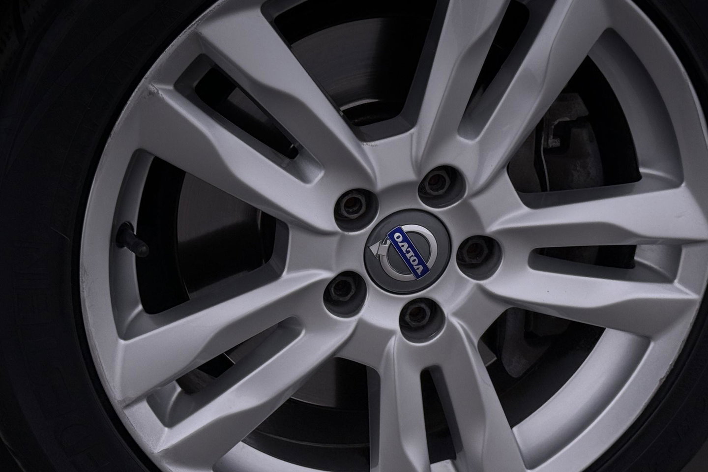 Volvo V40 1.5 T3 Dynamic Edition | Panoramadak | Camera | Harman/Kardon | Keyless | Leder | Automaat