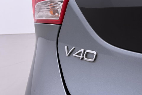 Volvo V40 1.5 T3 Dynamic Edition | Panoramadak | Camera | Harman/Kardon | Keyless | Leder | Automaat