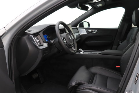 Volvo XC60 T6 Plug-in hybrid Plus Black Edition | Bowers&Wilkins | Massage+Ventilatie | ACC | Trekhaak | Panoramadak | 360° Camera | Head-Up