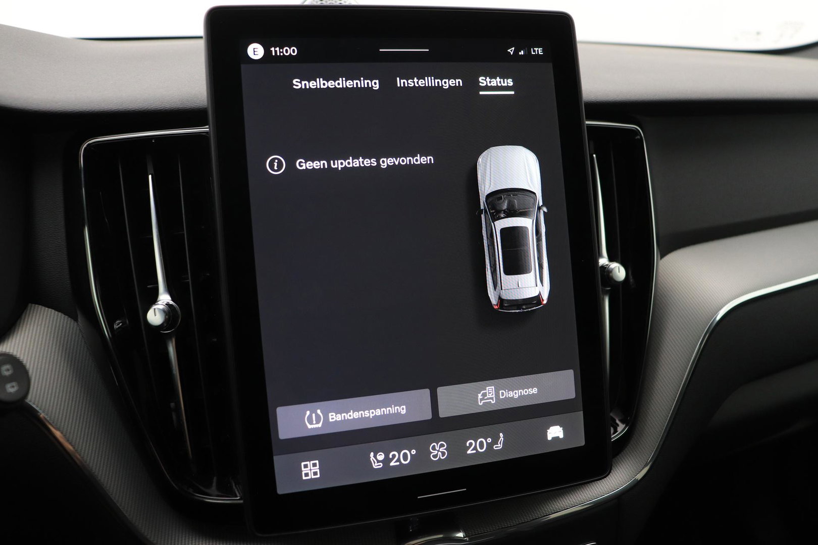 Volvo XC60 T6 Plug-in hybrid Plus Black Edition | Bowers&Wilkins | Massage+Ventilatie | ACC | Trekhaak | Panoramadak | 360° Camera | Head-Up
