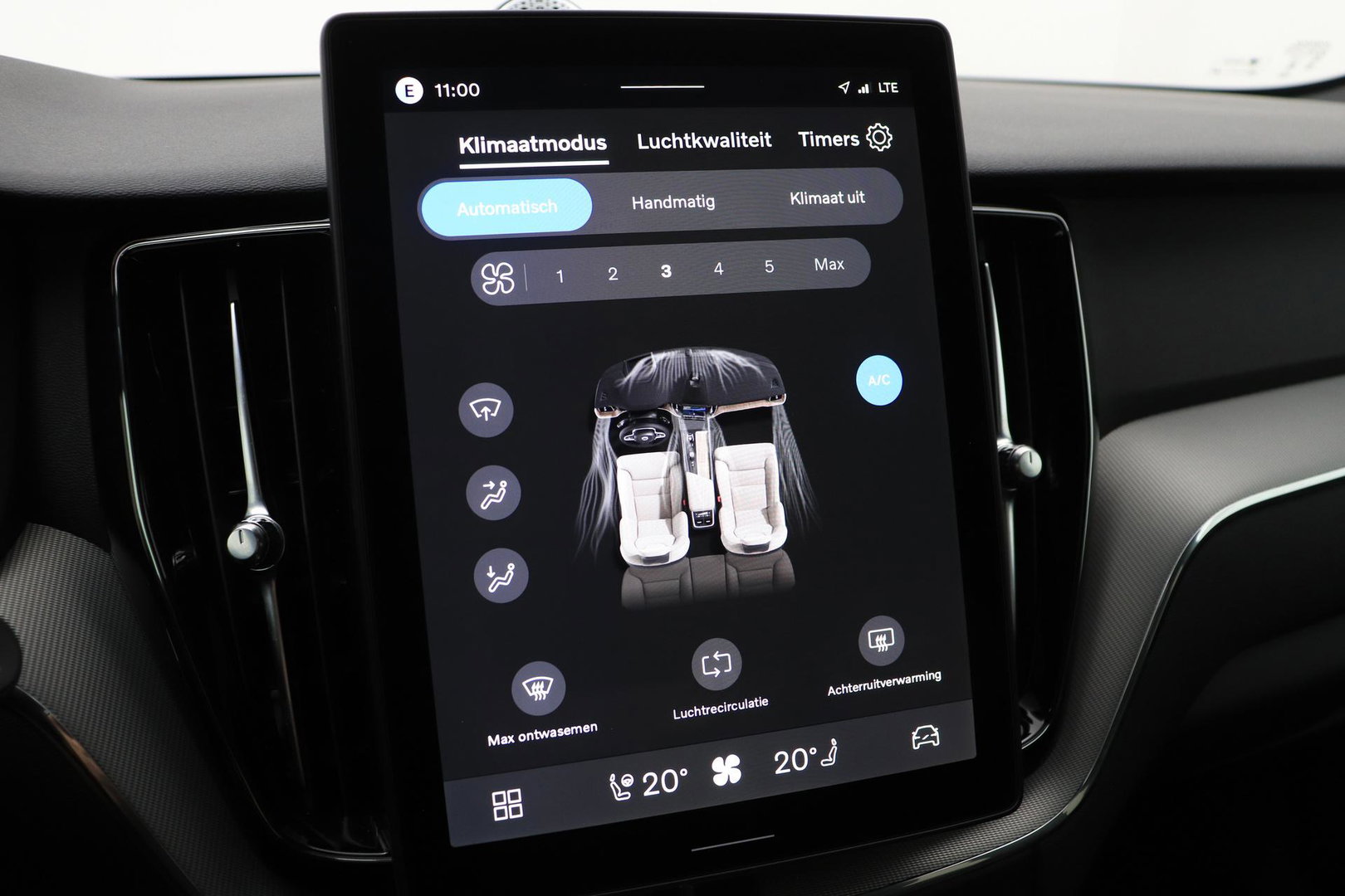 Volvo XC60 T6 Plug-in hybrid Plus Black Edition | Bowers&Wilkins | Massage+Ventilatie | ACC | Trekhaak | Panoramadak | 360° Camera | Head-Up