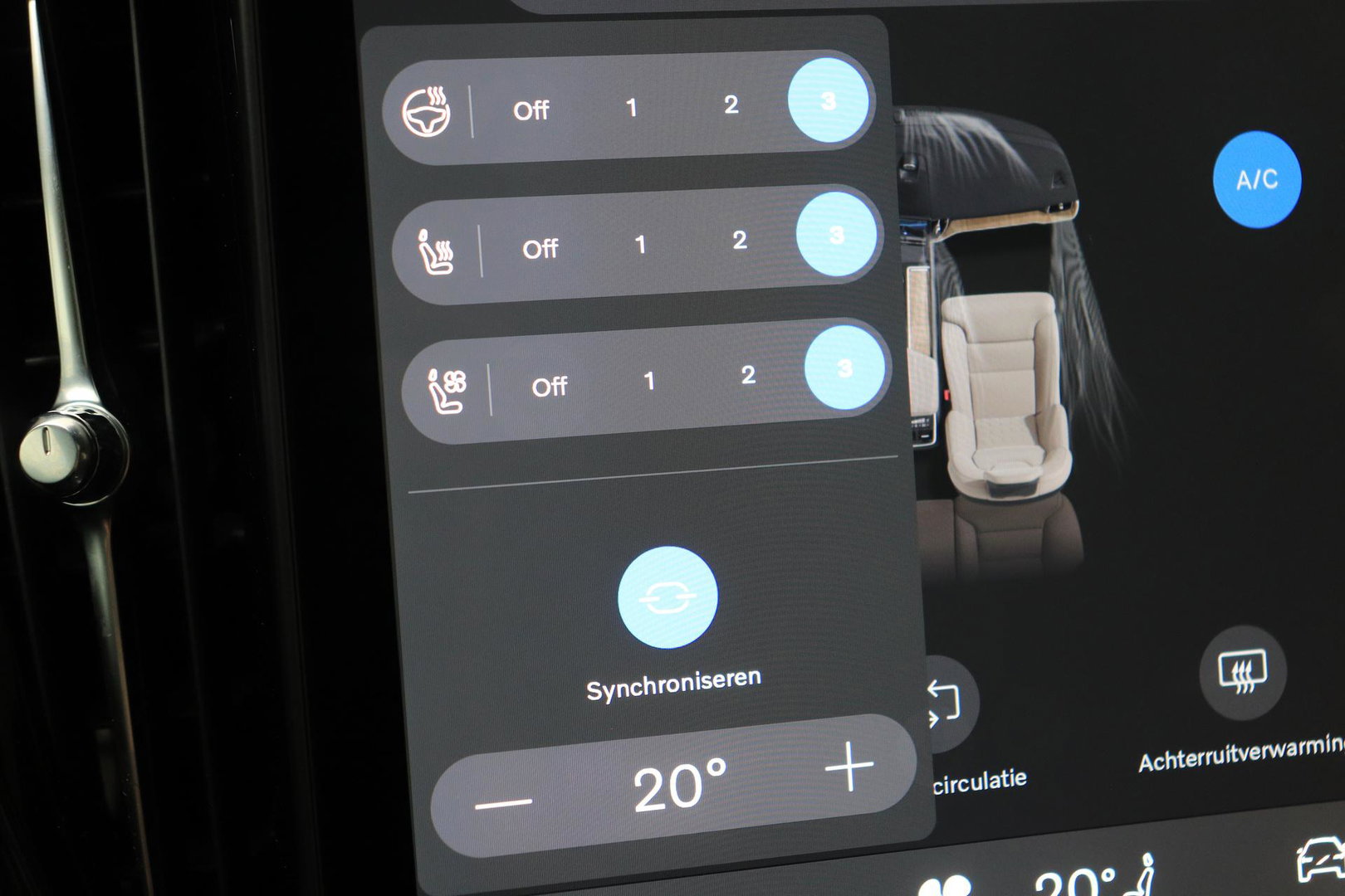 Volvo XC60 T6 Plug-in hybrid Plus Black Edition | Bowers&Wilkins | Massage+Ventilatie | ACC | Trekhaak | Panoramadak | 360° Camera | Head-Up