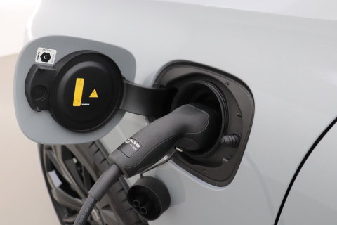 Volvo XC60 T6 Plug-in hybrid Plus Black Edition | Bowers&Wilkins | Massage+Ventilatie | ACC | Trekhaak | Panoramadak | 360° Camera | Head-Up