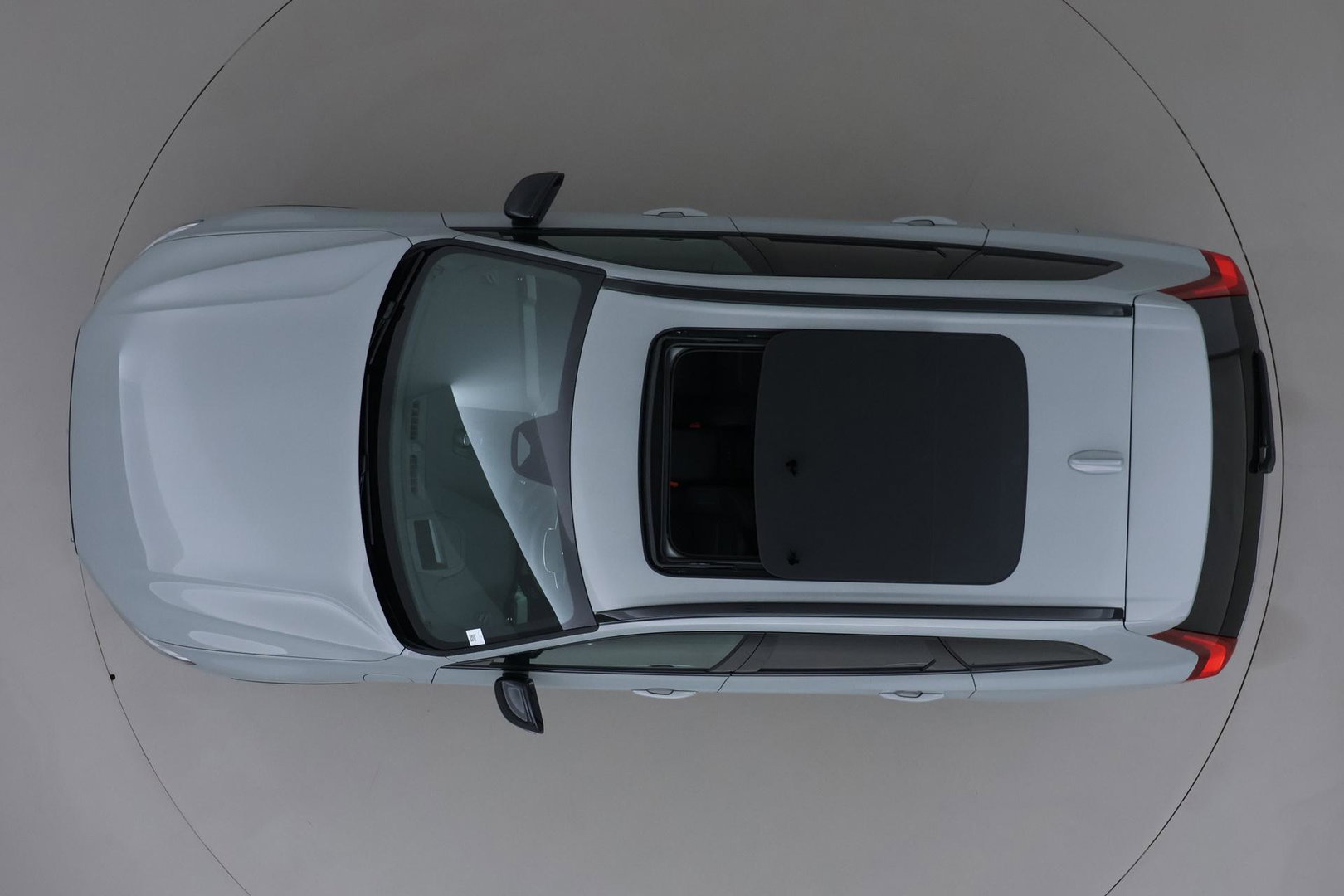Volvo XC60 T6 Plug-in hybrid Plus Black Edition | Bowers&Wilkins | Massage+Ventilatie | ACC | Trekhaak | Panoramadak | 360° Camera | Head-Up