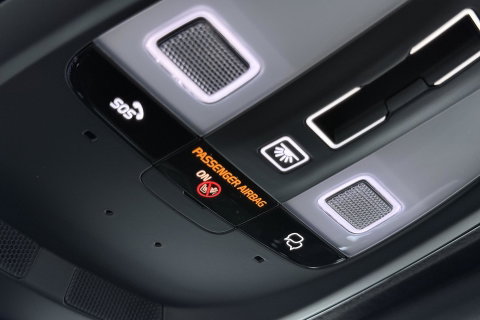 Volvo EX40 Twin Motor Plus Black Edition 82 kWh | ACC | Panoramadak | 360° Camera | Harman/Kardon | Stoel+Stuurverwarming