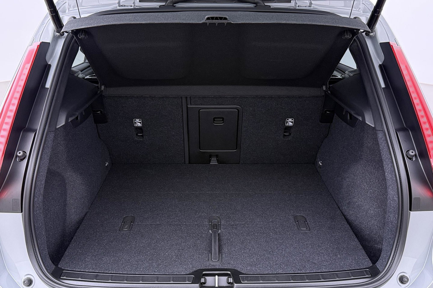 Volvo EX40 Single Motor Extended Range Plus 82 kWh | ACC | Harman/Kardon | 360° Camera | BLIS | Stoel+Stuurverwarming | 19 Inch