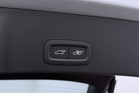 Volvo EX40 Single Motor Extended Range Plus 82 kWh | ACC | Harman/Kardon | 360° Camera | BLIS | Stoel+Stuurverwarming | 19 Inch