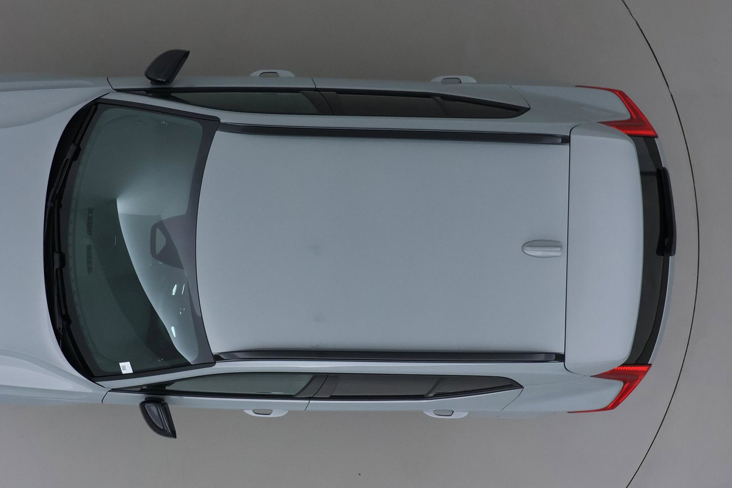 Volvo EX40 Single Motor Extended Range Plus 82 kWh | ACC | Harman/Kardon | 360° Camera | BLIS | Stoel+Stuurverwarming | 19 Inch