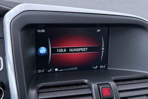 Volvo XC60 2.4 D4 R-Design | 5-Cilinder | Trekhaak | Stoelverwarming | 18 Inch